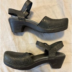 Dansko mary jane clogs